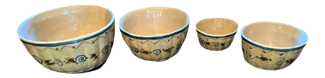 1950s Vintage Mexican Glazed Earthenware Serving Bowls - 4 Pieces - Thumbnail 2