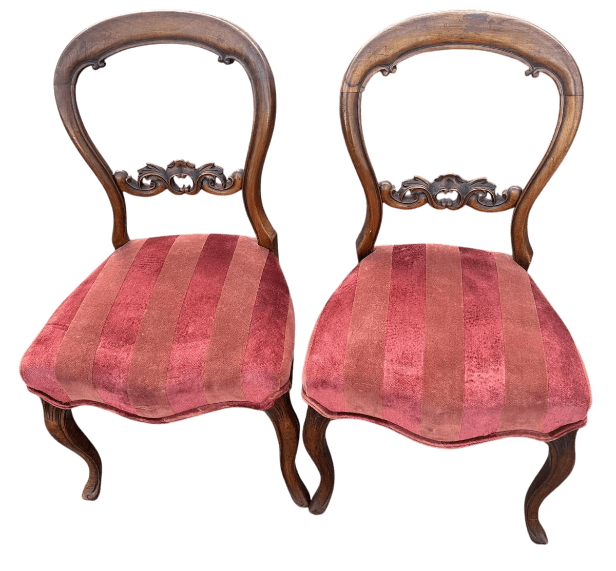 Pair of 19th Century Balloon Back Salon Chairs in Fine Carved Walnut and Elegant New Upholstery - Thumbnail 2
