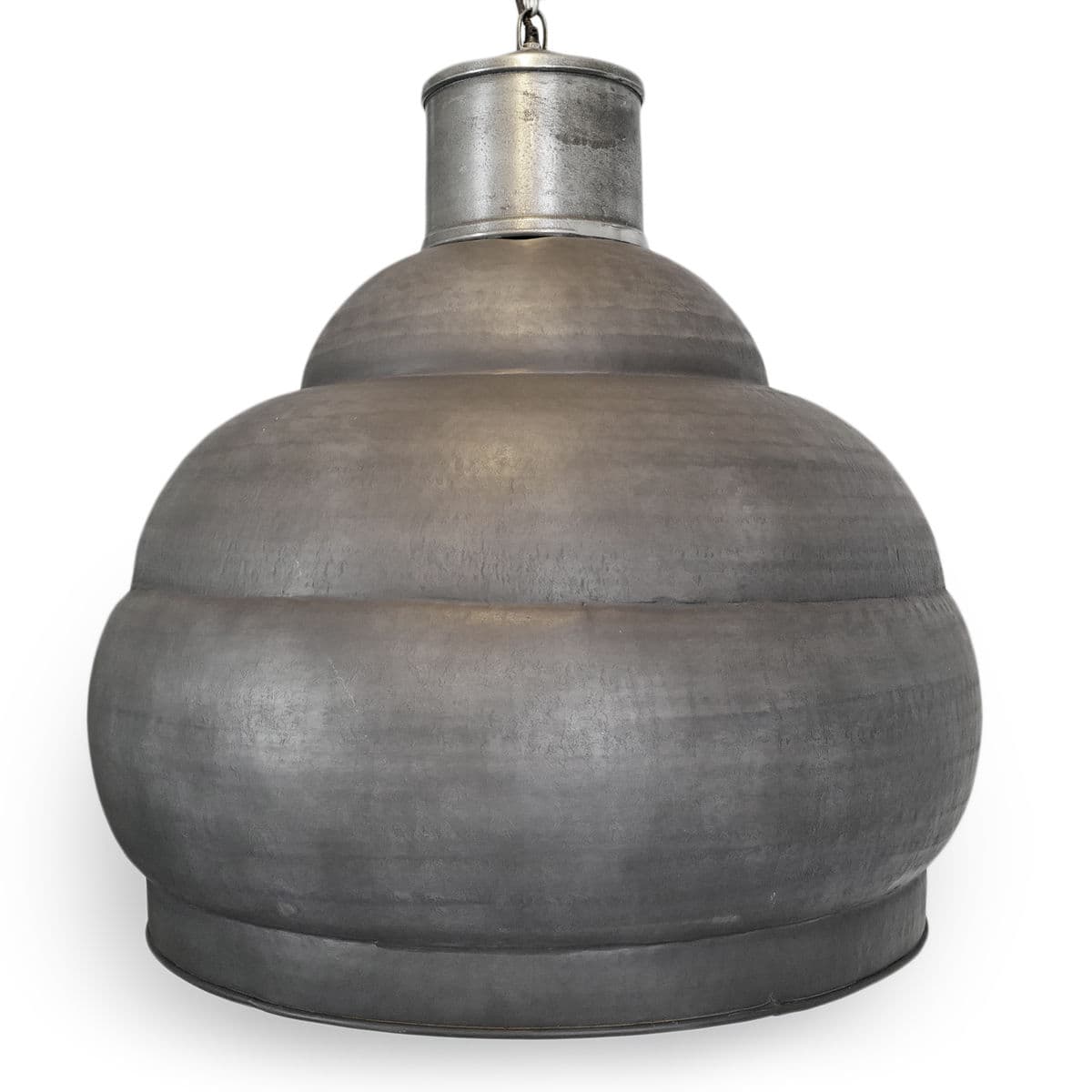 Large Hammered Vintage Kong Pendant - Thumbnail 2