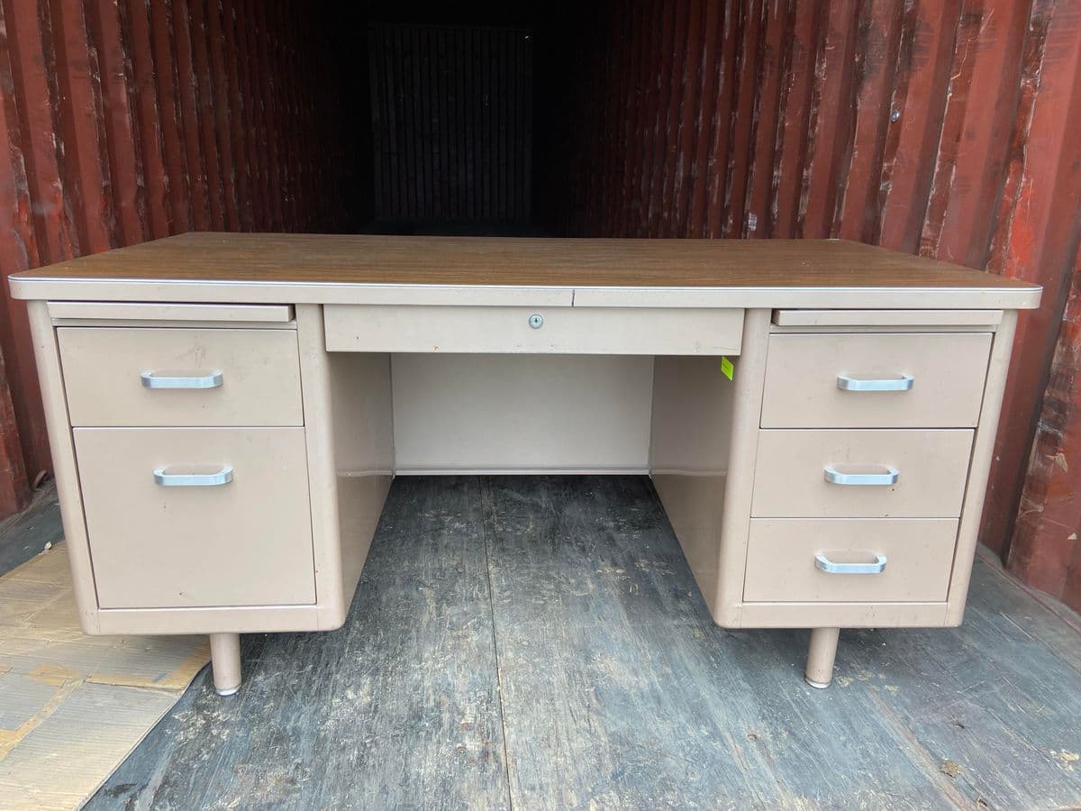 1970s Vintage Mid Century Modern Metal Tanker Desk - Thumbnail 12