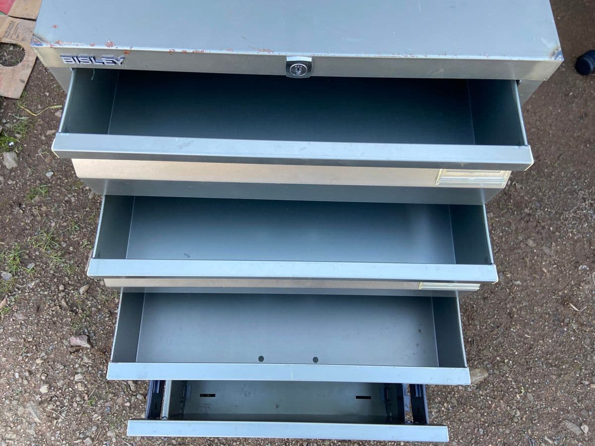 Bisley Metal Filing Cabinet - Thumbnail 11