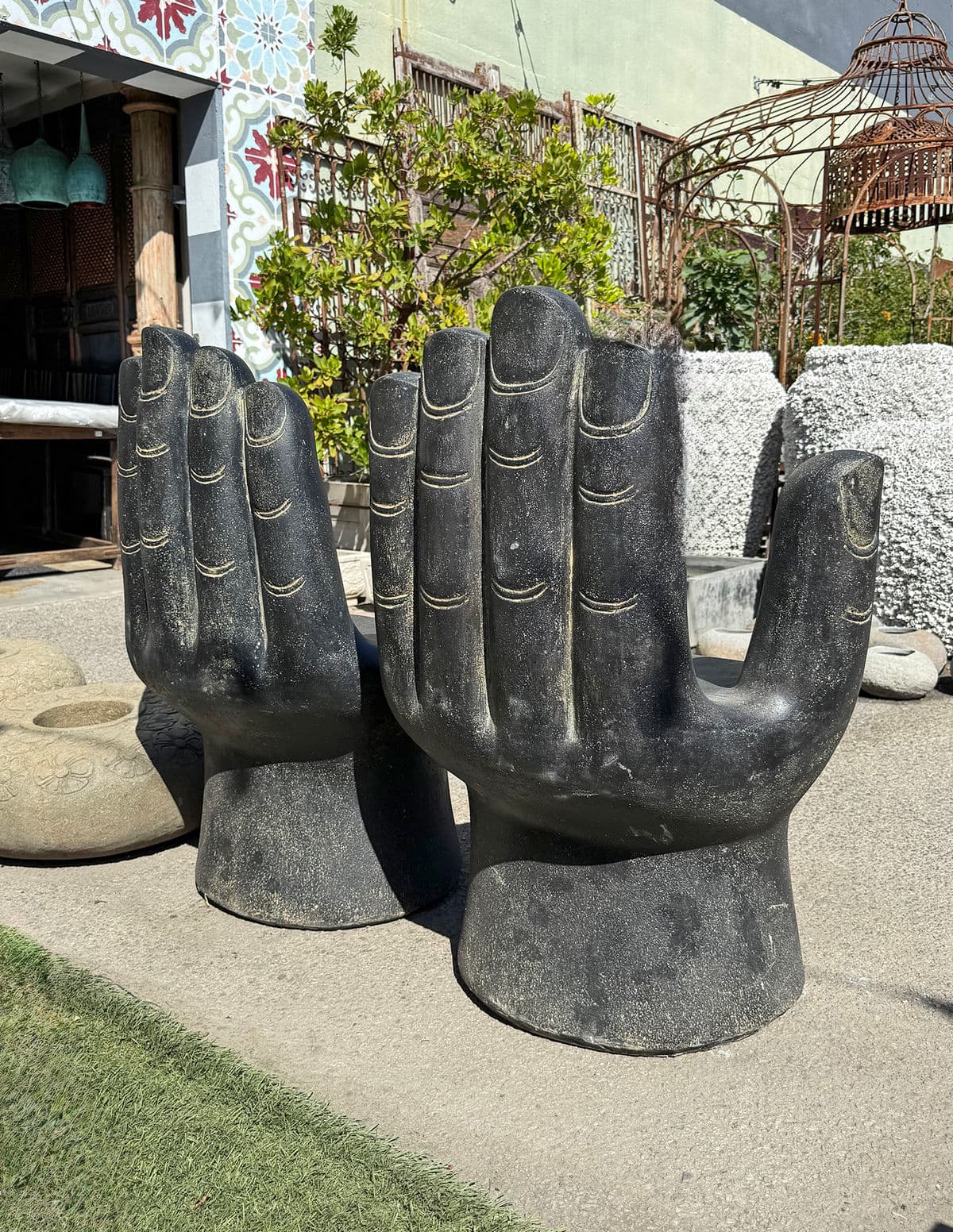 Giant Garden Hand Chair Right - Thumbnail 13