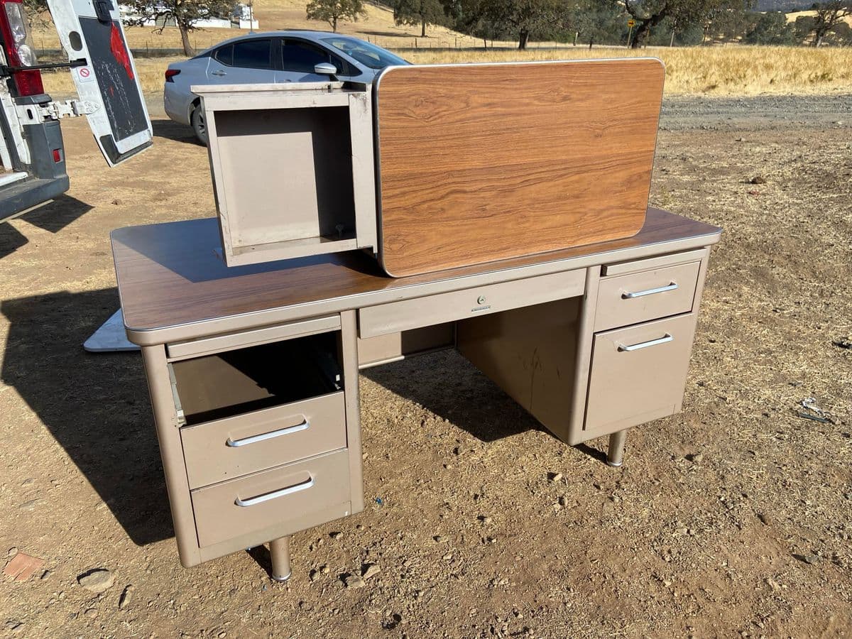 1970s Steelcase Vintage Mid Century Modern L Shape Desk - Thumbnail 13