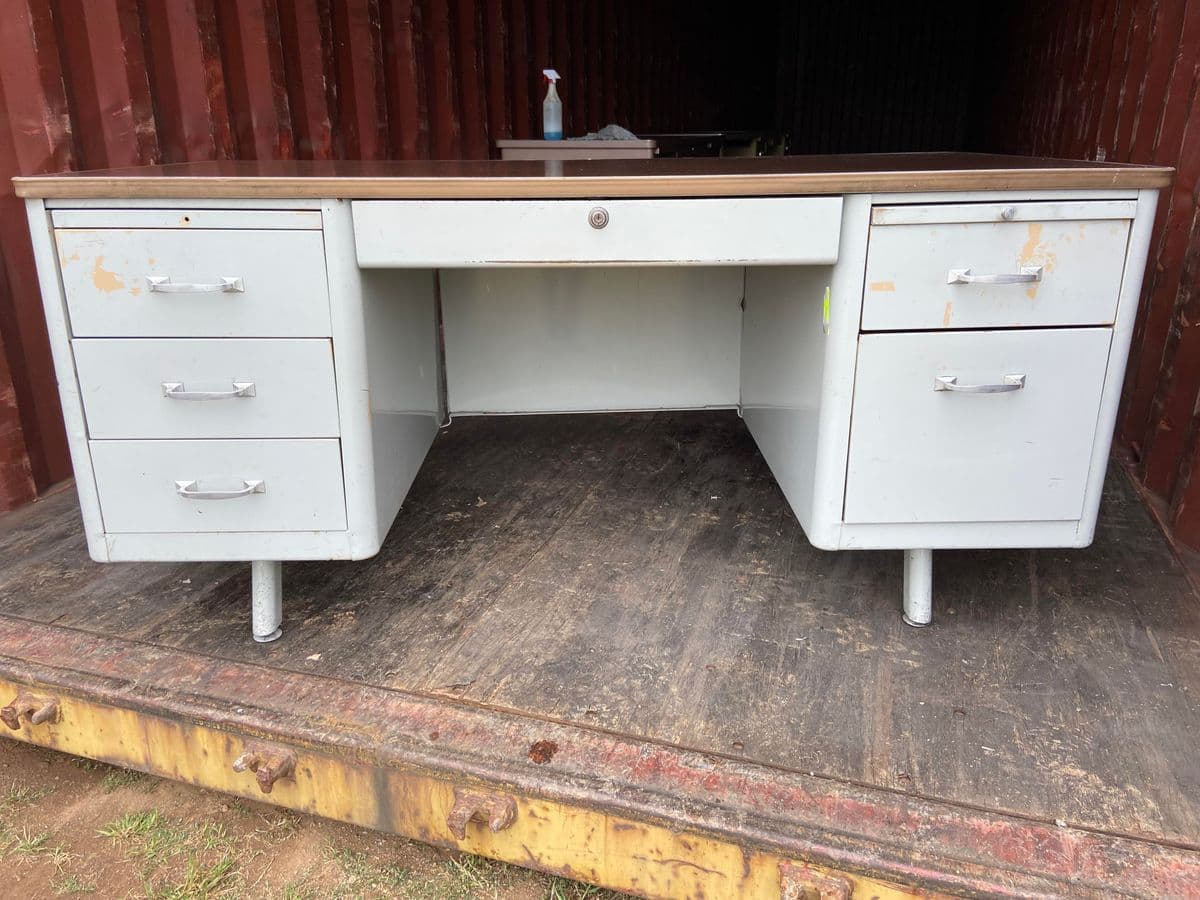 1970s Vintage Mid Century Modern Metal Tanker Desk - Thumbnail 13