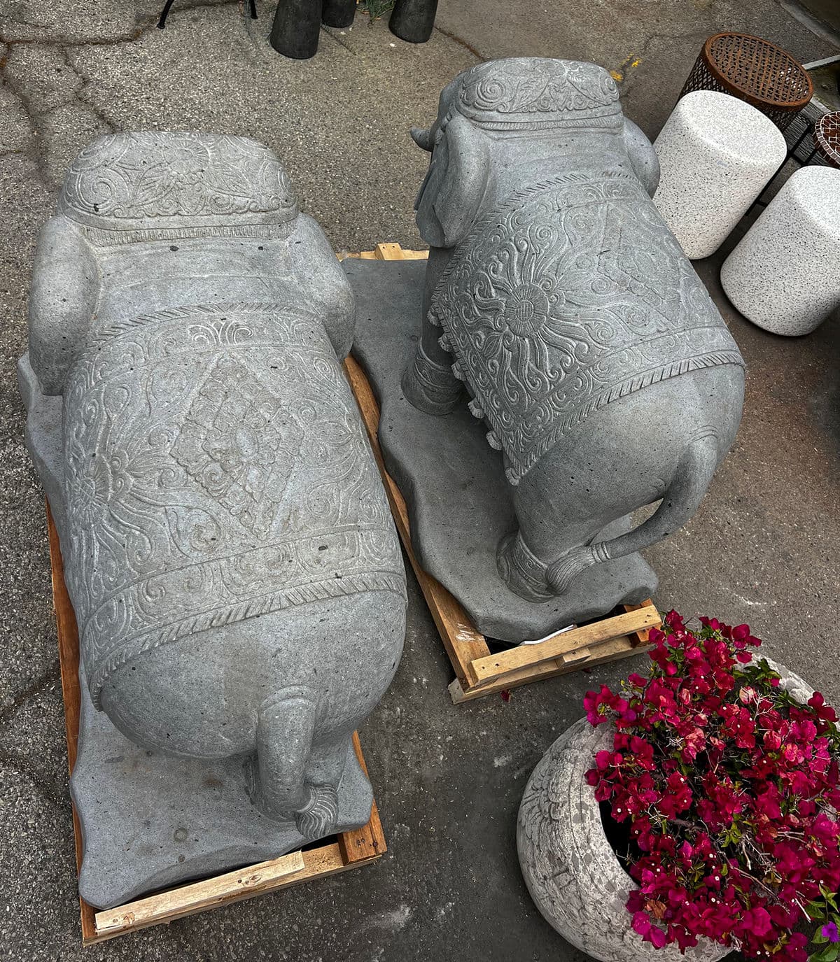 Pair of Stone Carved Elephant - Thumbnail 18