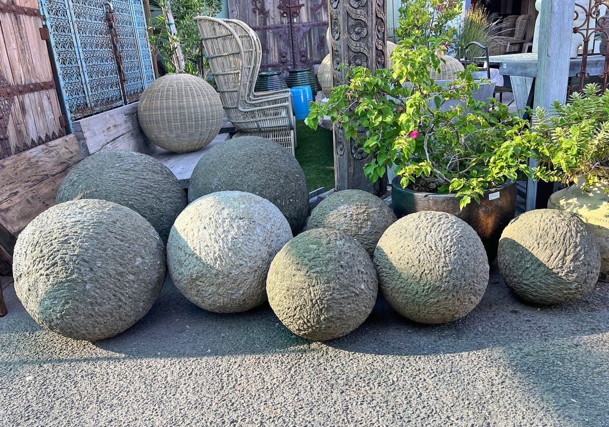 Stone Garden Sphere 13 - Thumbnail 3