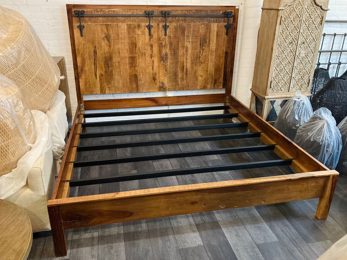 Reclaimed Wood & Iron Eastern King Bed - Thumbnail 3
