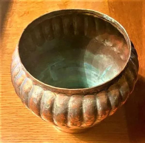 Vintage Egyptian Hammered Copper Wide Mouth Vase - Mid 20th Century - Thumbnail 3
