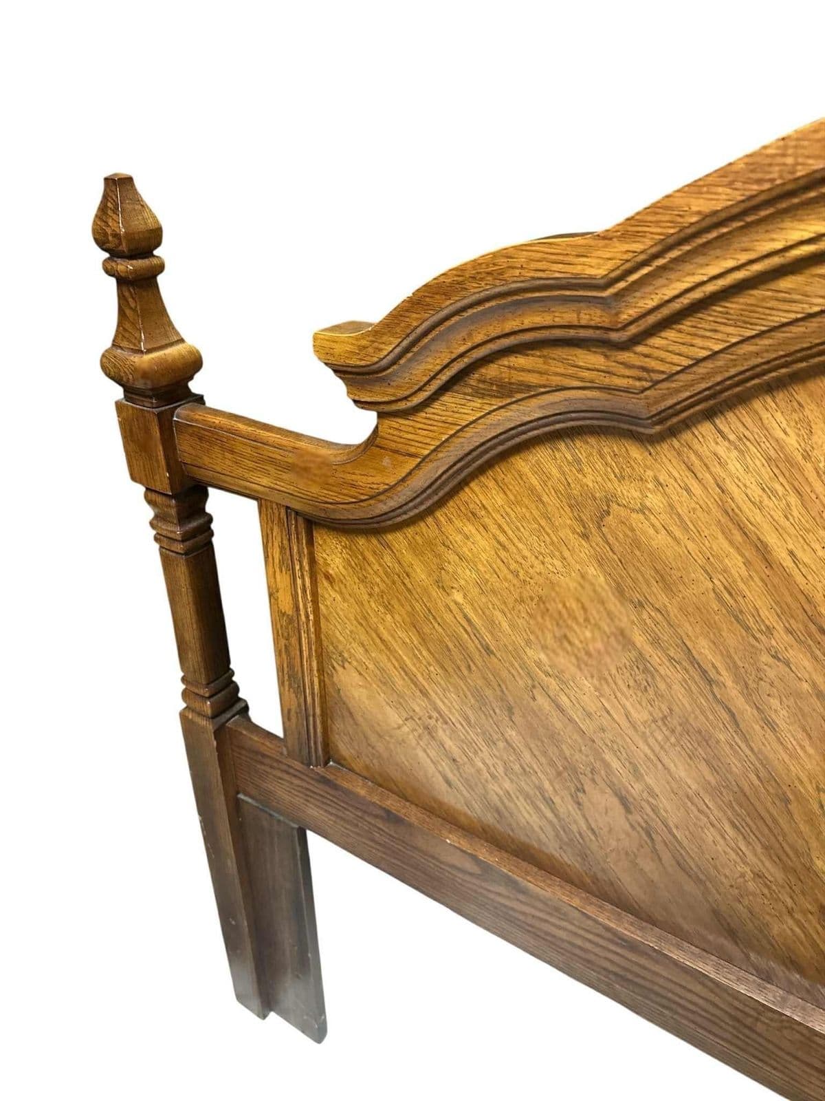 Queen Size Dixie Furniture Solid Oak French Provincial Headboard - Vintage Circa 1970 - Thumbnail 3