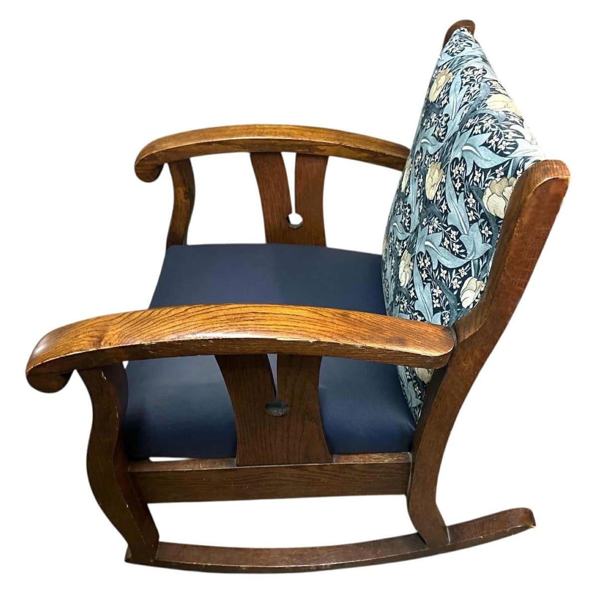 Late 19th Century Liberty & Co. Attributed Oak Rocking Chair With New G. P. & J. Baker Indigo and Ivory Linen and Indigo Leather - Thumbnail 3