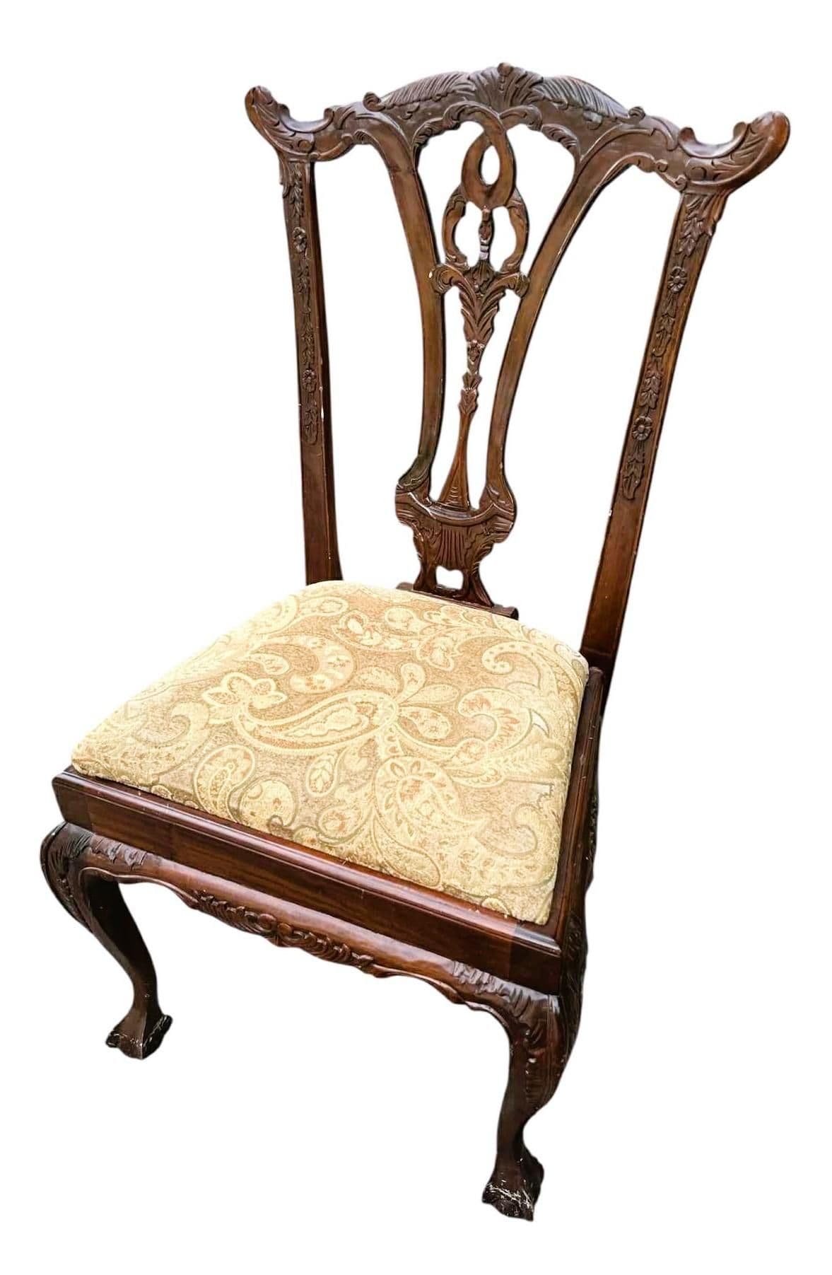 Solid Mahogany Chippendale Dining Chairs - Set of 4 - Circa Mid 20th Century - Thumbnail 3