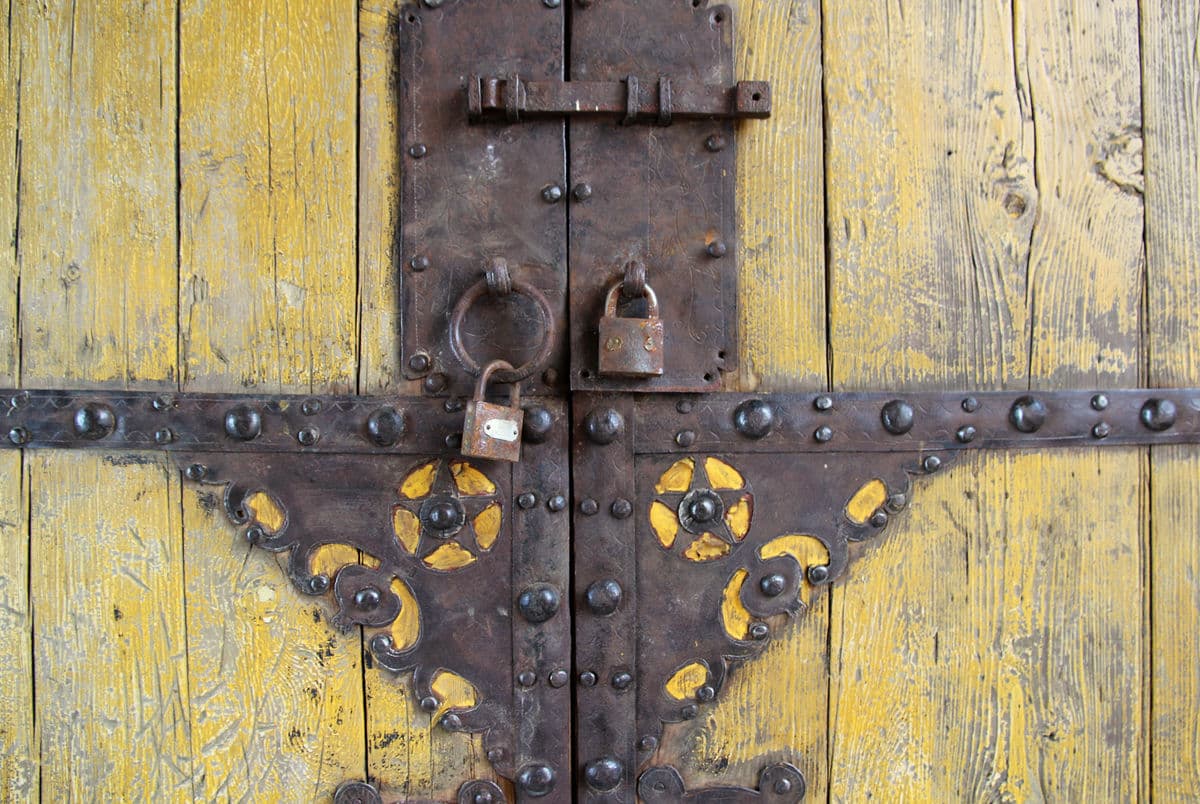Vintage Yellow Chinese Wood Door - Thumbnail 3