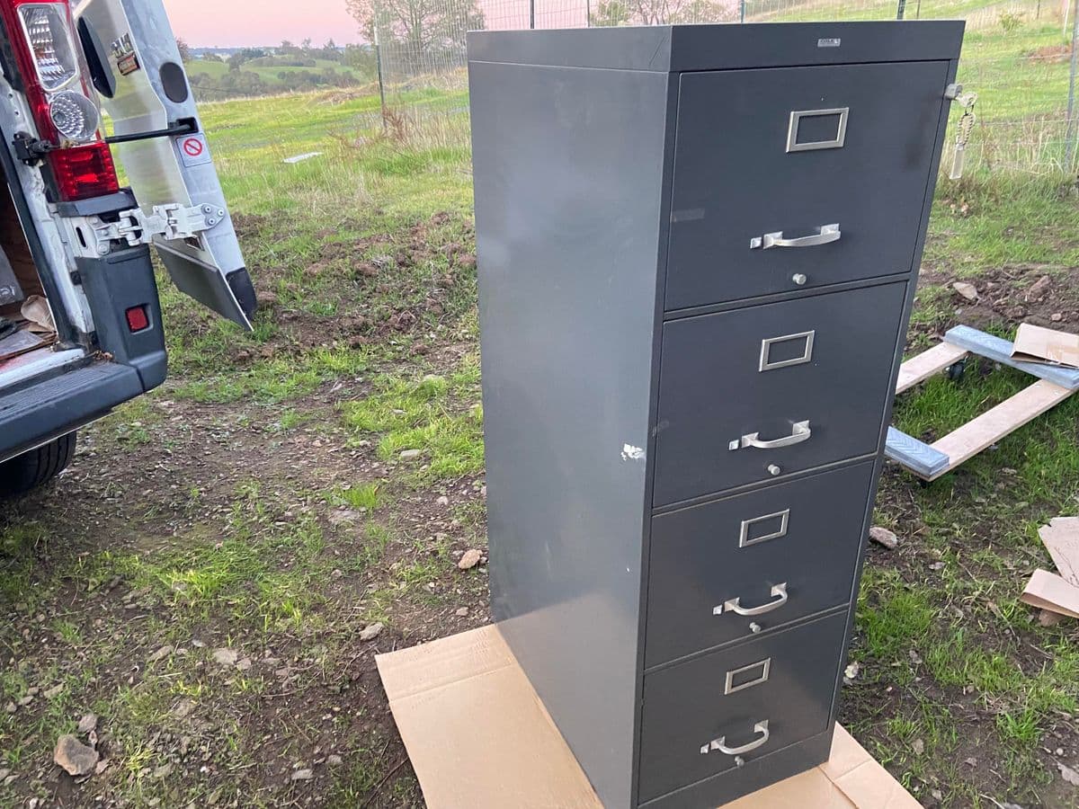 1970s Cole Steel Vintage Metal Cabinet - Thumbnail 3