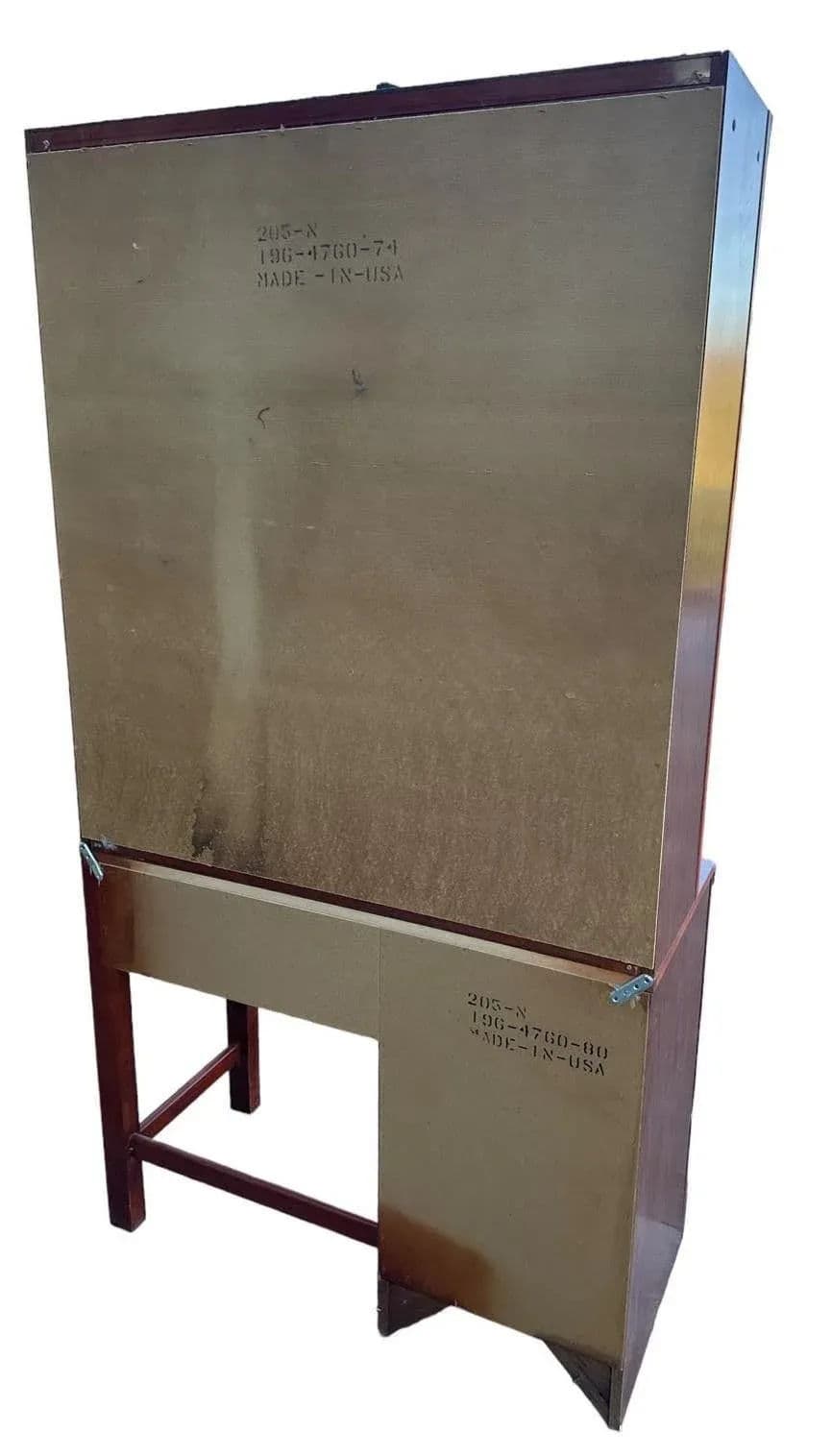 Broyhill Georgian Cherry Wood and Veneer Desk With Bookcase Hutch Made in North Carolina - Late 20th Century - Thumbnail 4