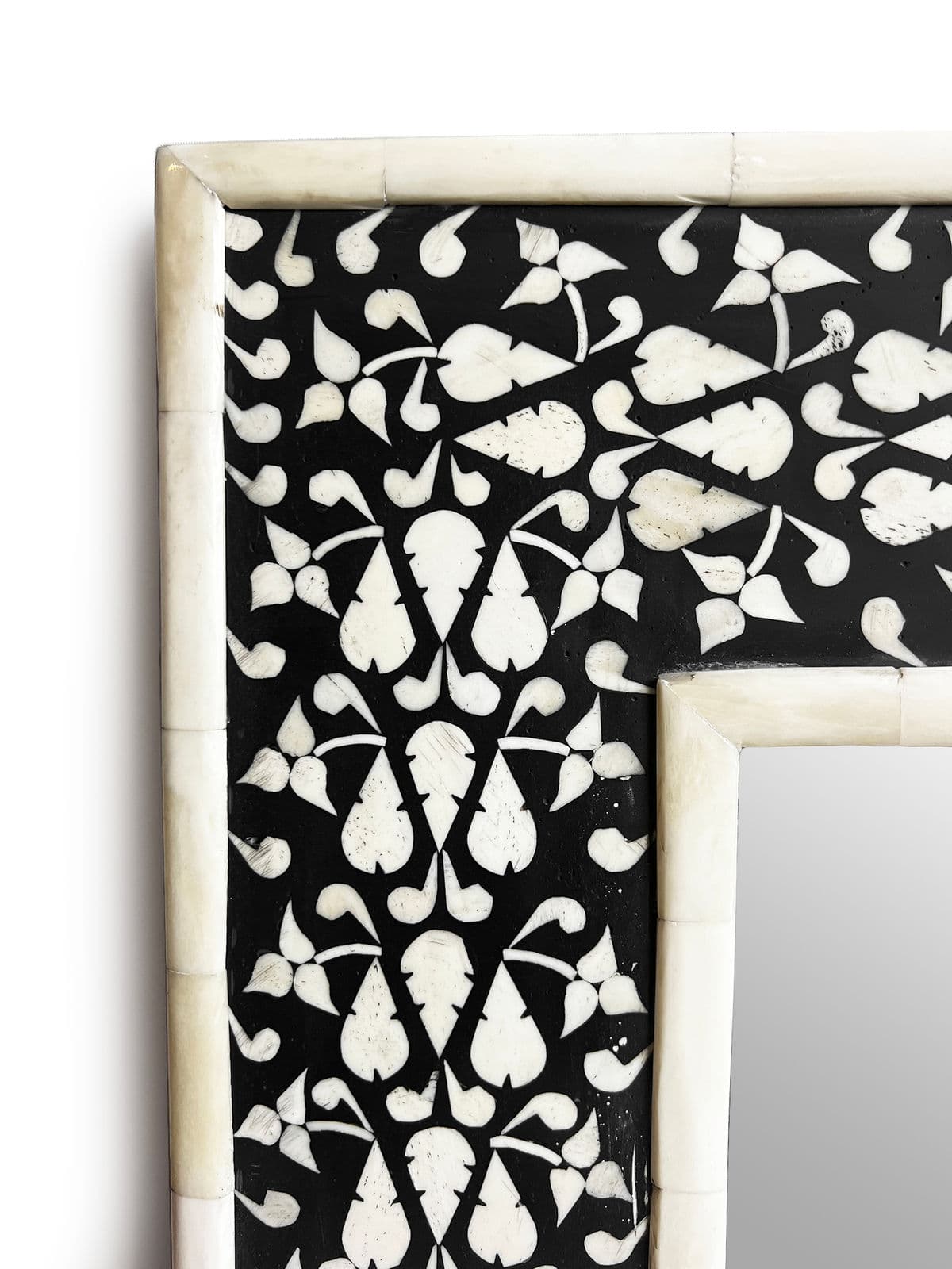 Inlay Black & White Agra Mirror - Thumbnail 4