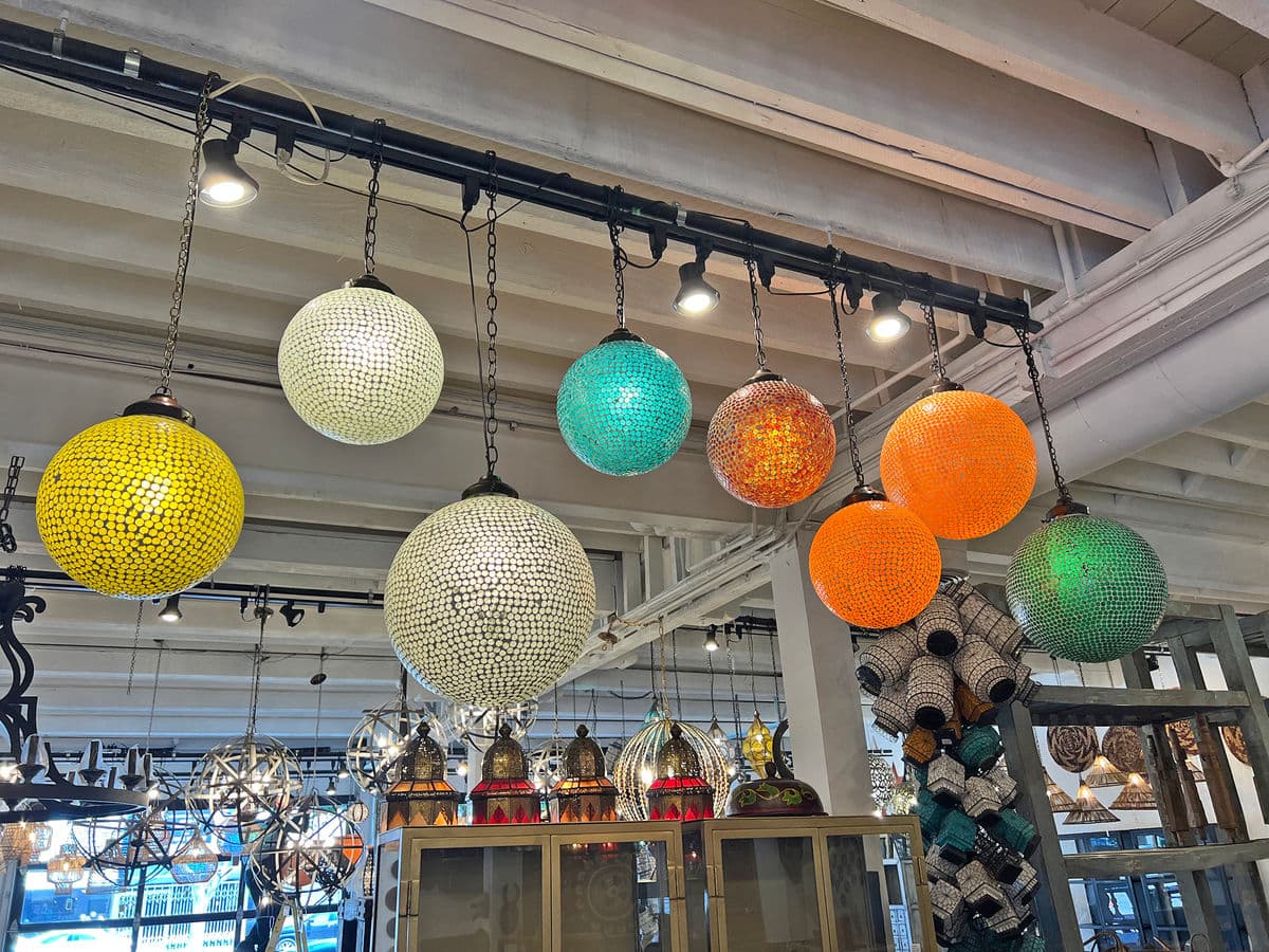 White Mosaic Globe Pendant Small - Thumbnail 4