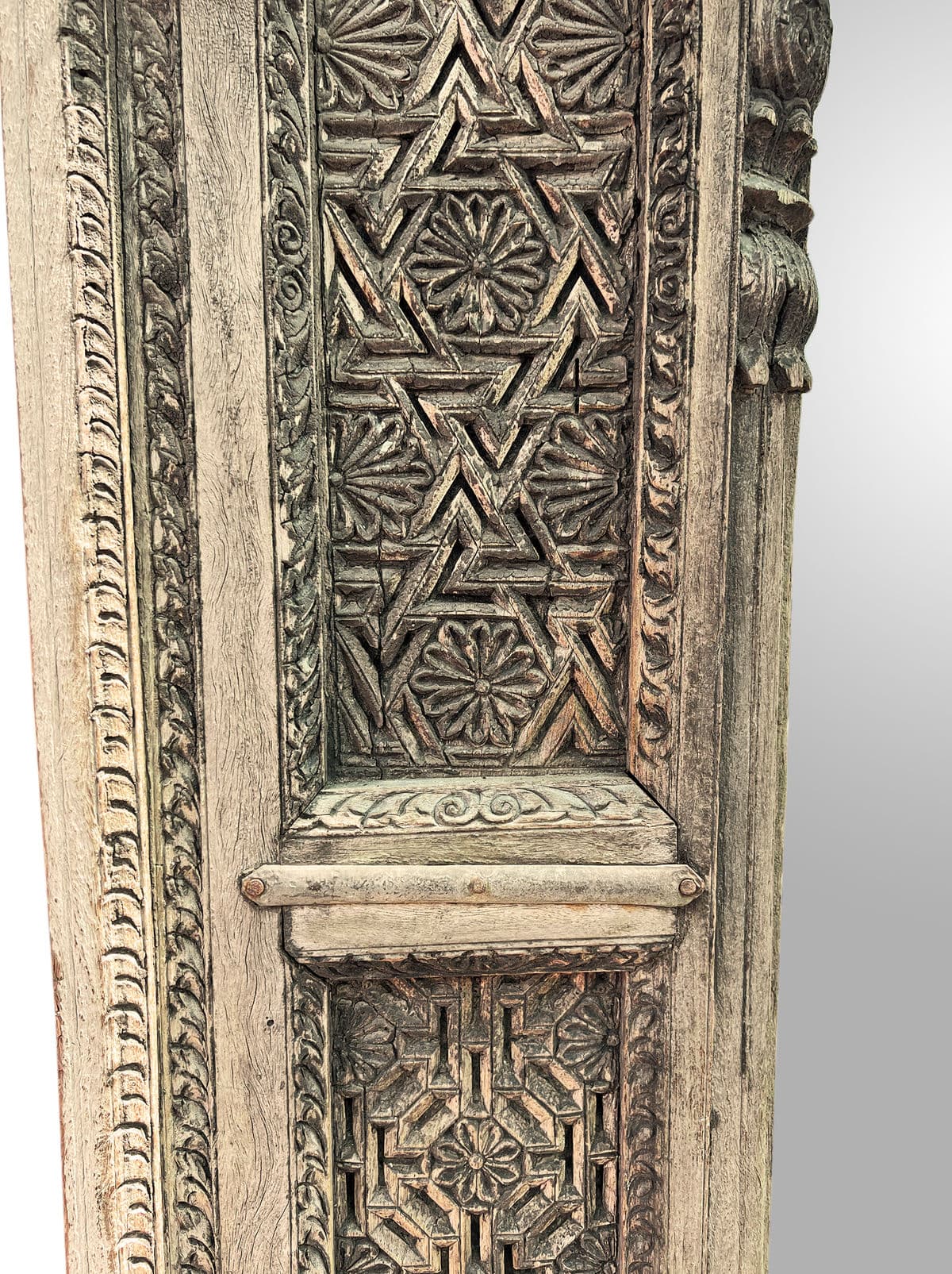 Large Old India Doorway Mirror - Thumbnail 4