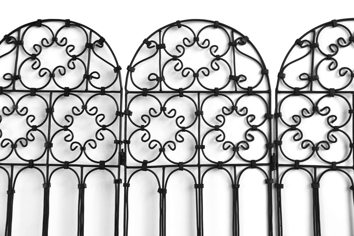 Three Panel Iron Screen - Thumbnail 4