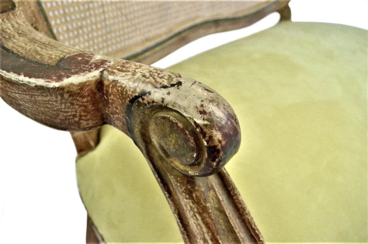 Late 18th Century Spanish Colonial Antique Gilt and Painted Gesso Frame Settee - Thumbnail 4