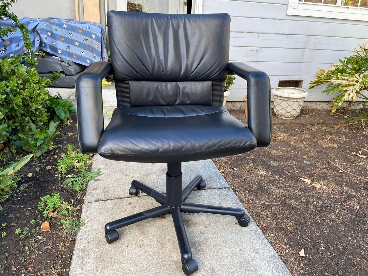1990s Mario Bellini Vintage Executive Leather Desk Chair for Vitra - Thumbnail 3
