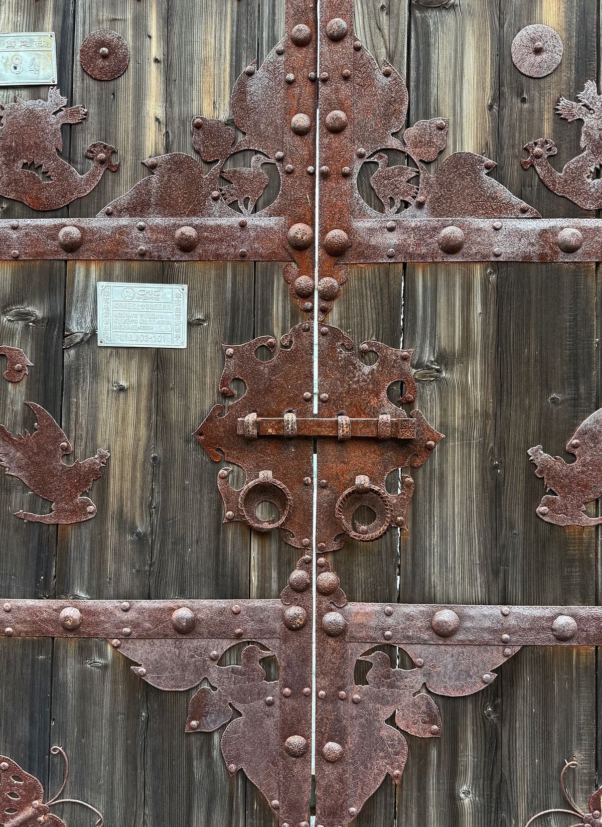 Old Mongolian Wood Door - Thumbnail 4