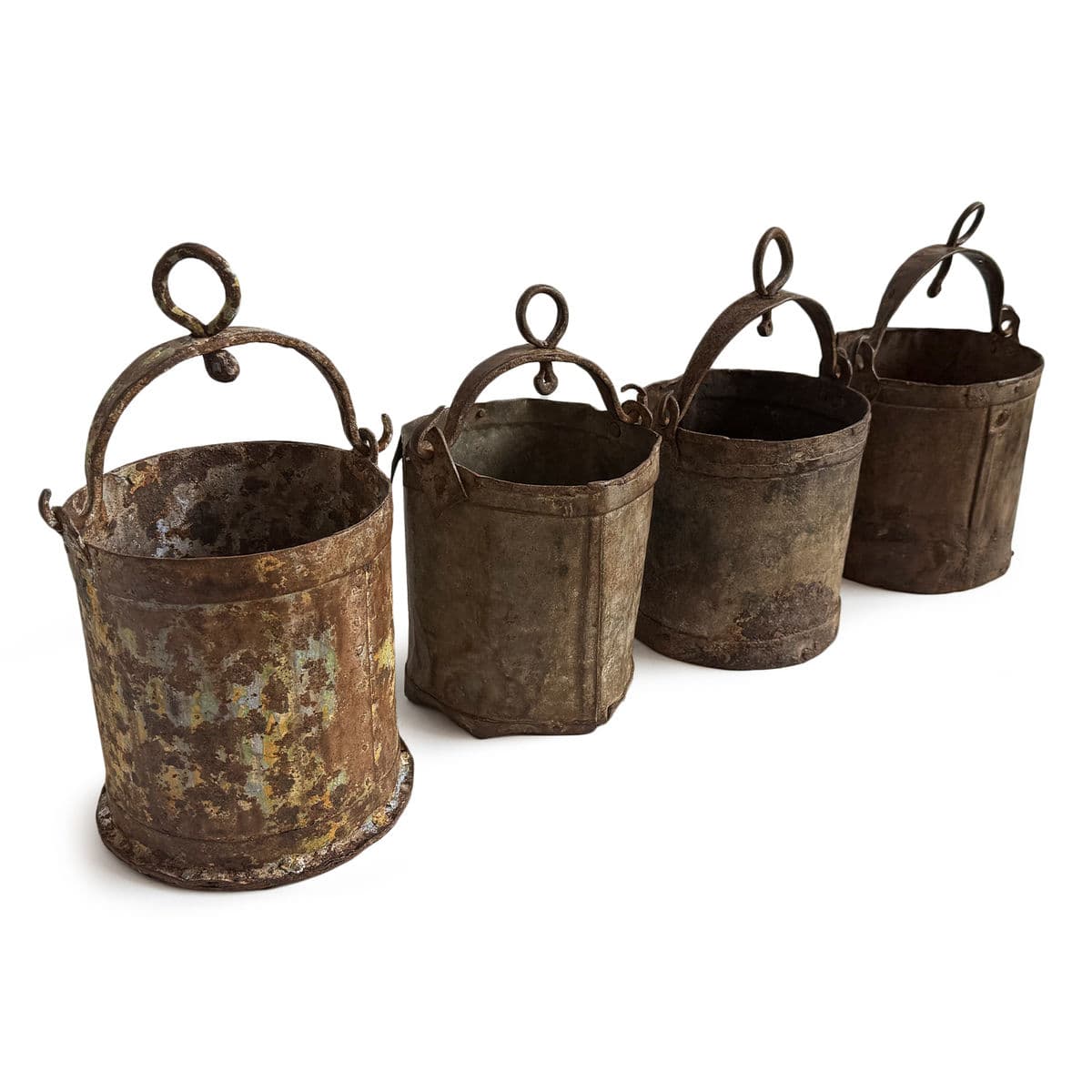 Old Iron Can Bucket w/Handle - Thumbnail 4