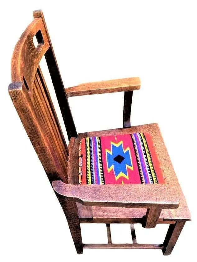 Antique in the Manner of Frank Lloyd Wright - Prairie Style Quarter Sawn Oak Arm Chair With Hand Woven Oaxaca Tapestry Seat - Early 20th Century - Thumbnail 4