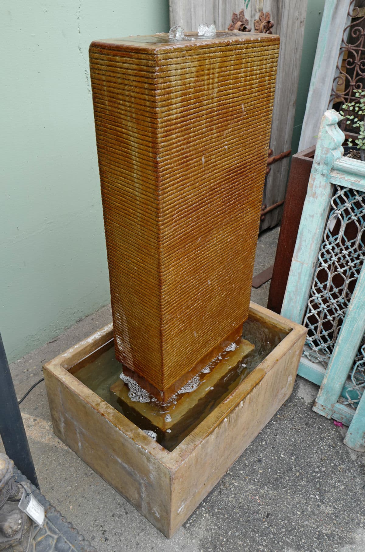 Cement Rust Ripple Fountain Medium - Thumbnail 4