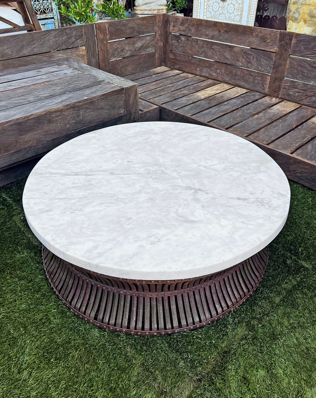 White Marble & Iron Hourglass Coffee Table - Thumbnail 4