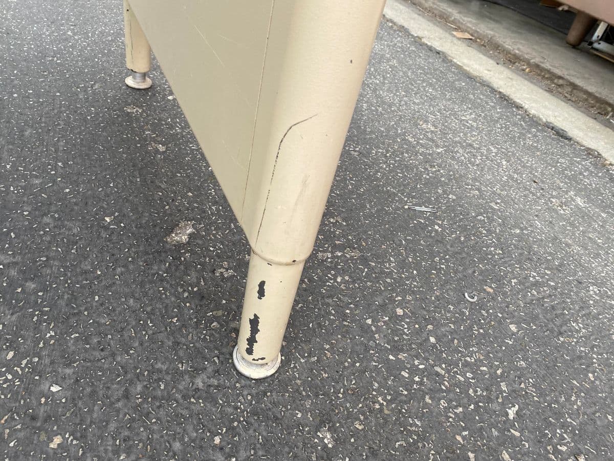 Vintage McDowell and Craig Metal Desk - Thumbnail 4