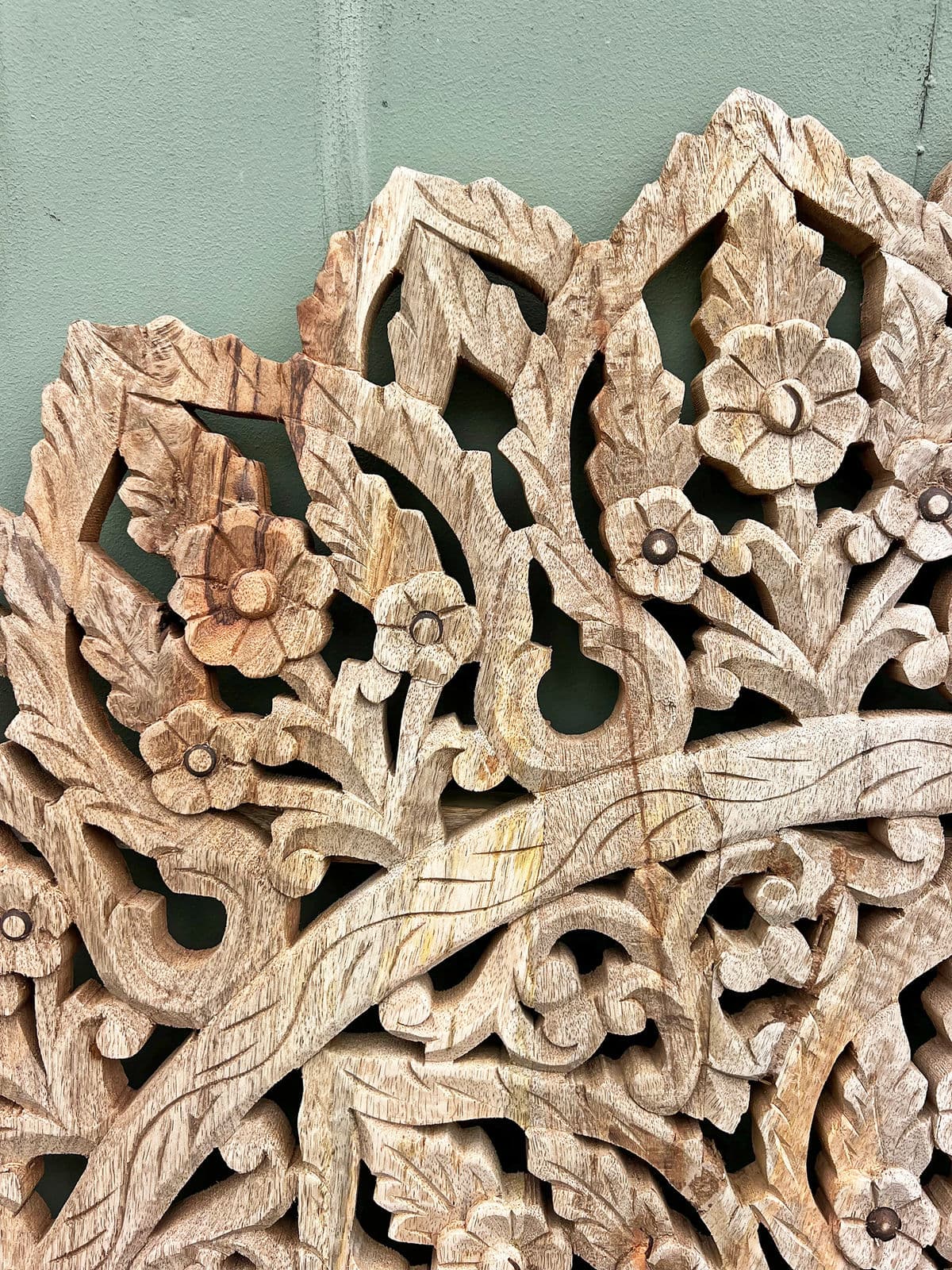 Medium Wood Carved Medallion - Thumbnail 5