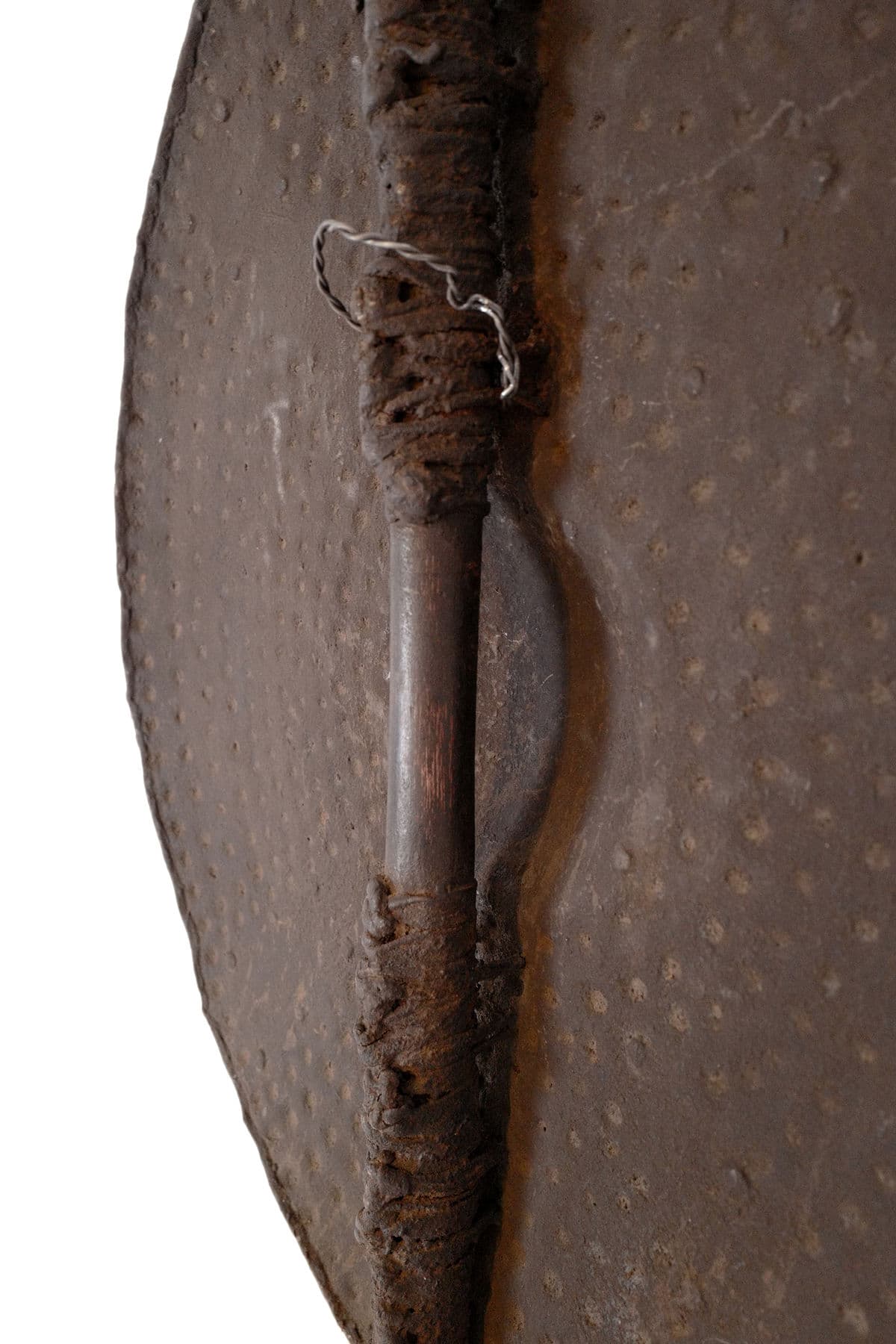 Old Iron Dinka Shield - Thumbnail 5