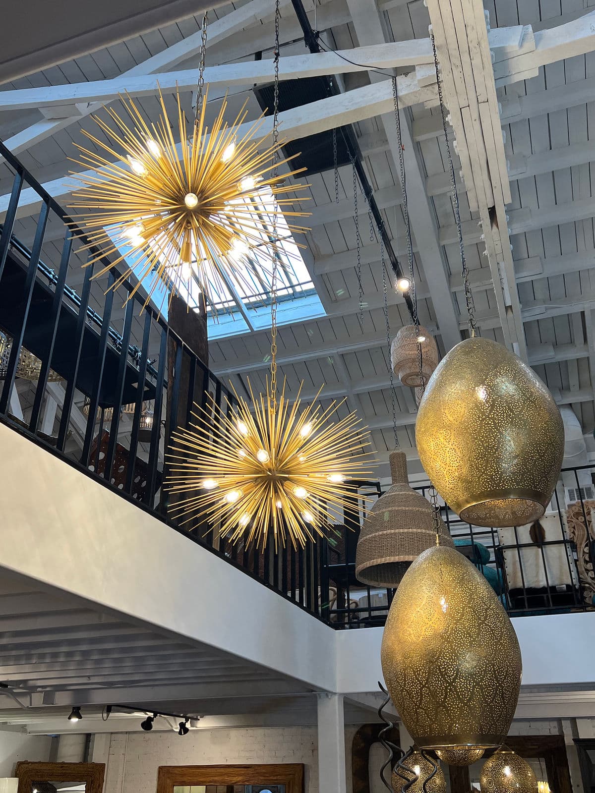 Brass Sunburst Chandelier - Thumbnail 5