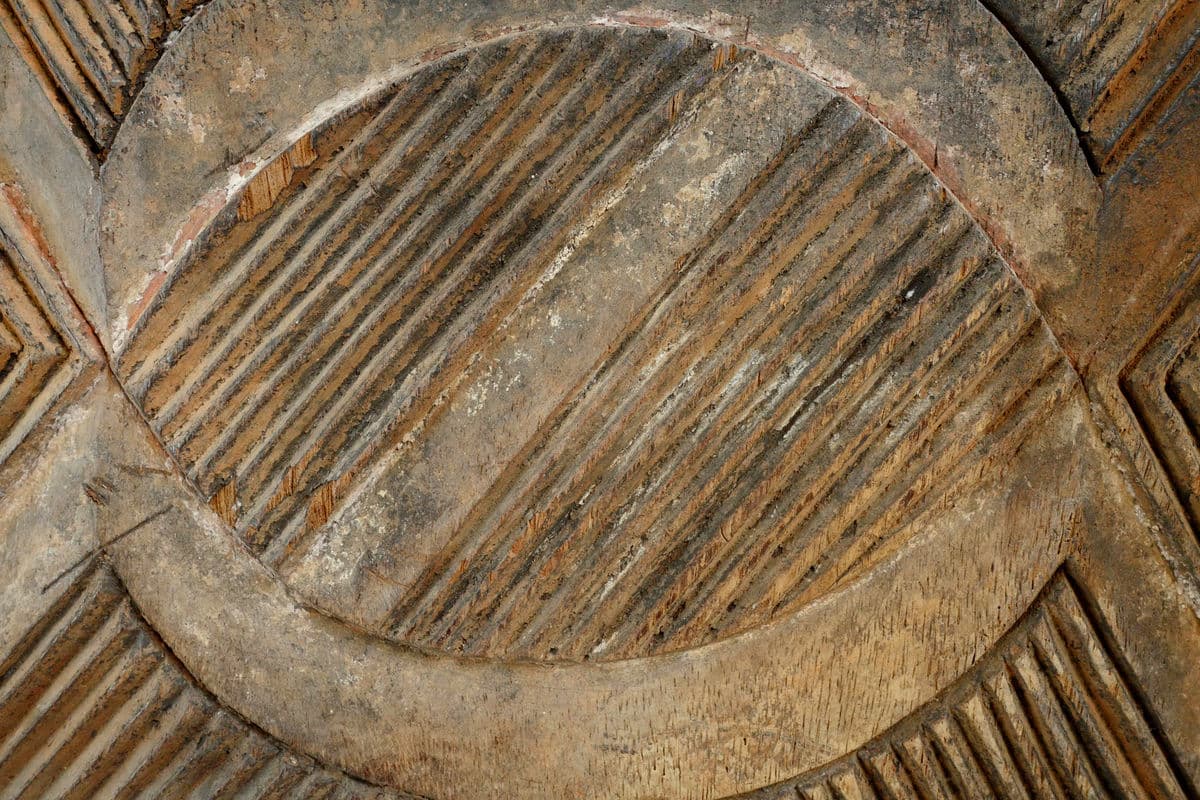 Vintage Igbo Carved Wood Door - Thumbnail 5