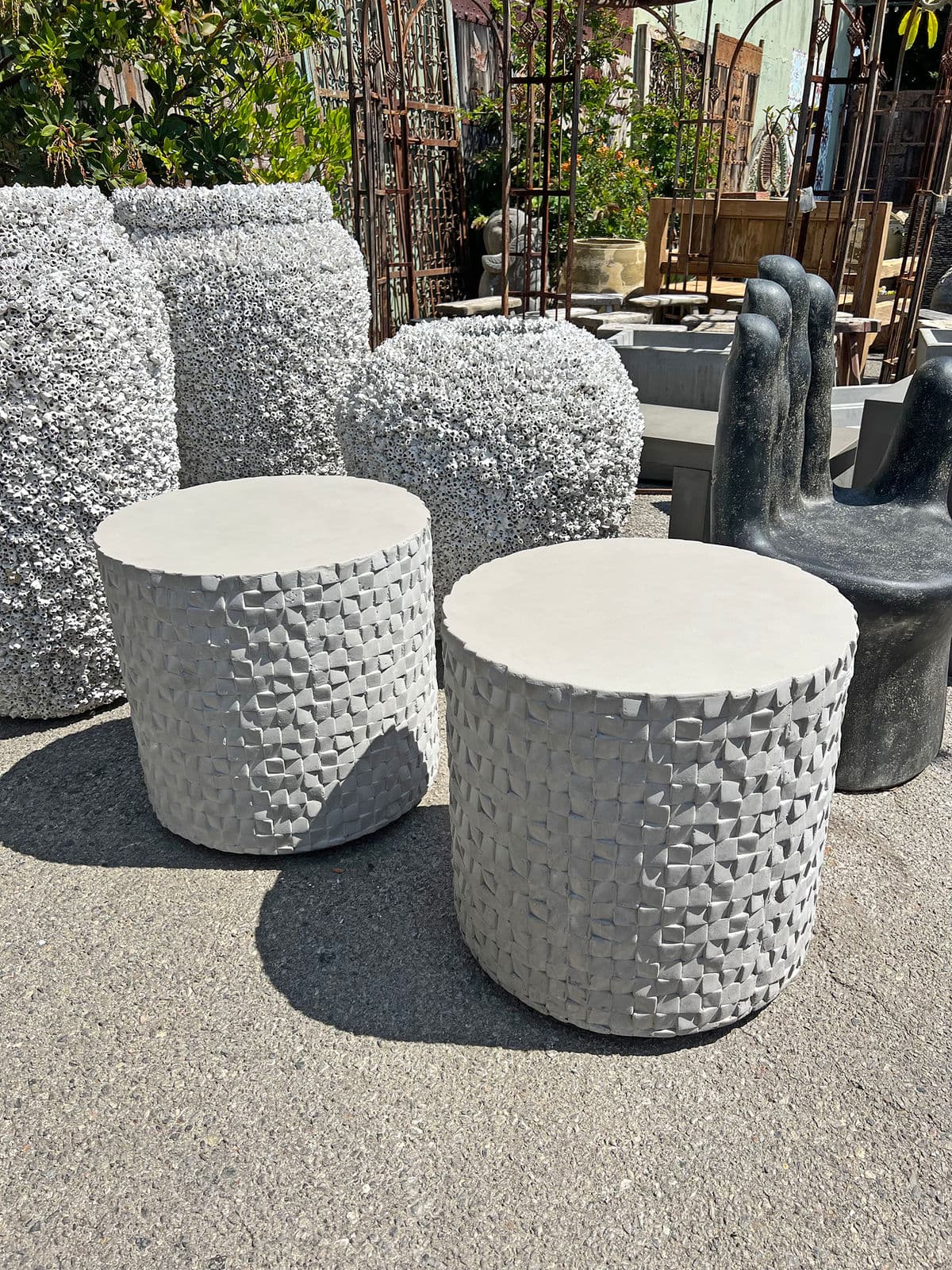 Jenga Outdoor Round Side Table - Thumbnail 5
