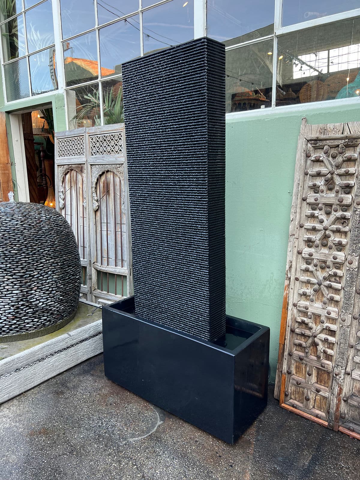 Tall Black Ripple Fountain - Thumbnail 5