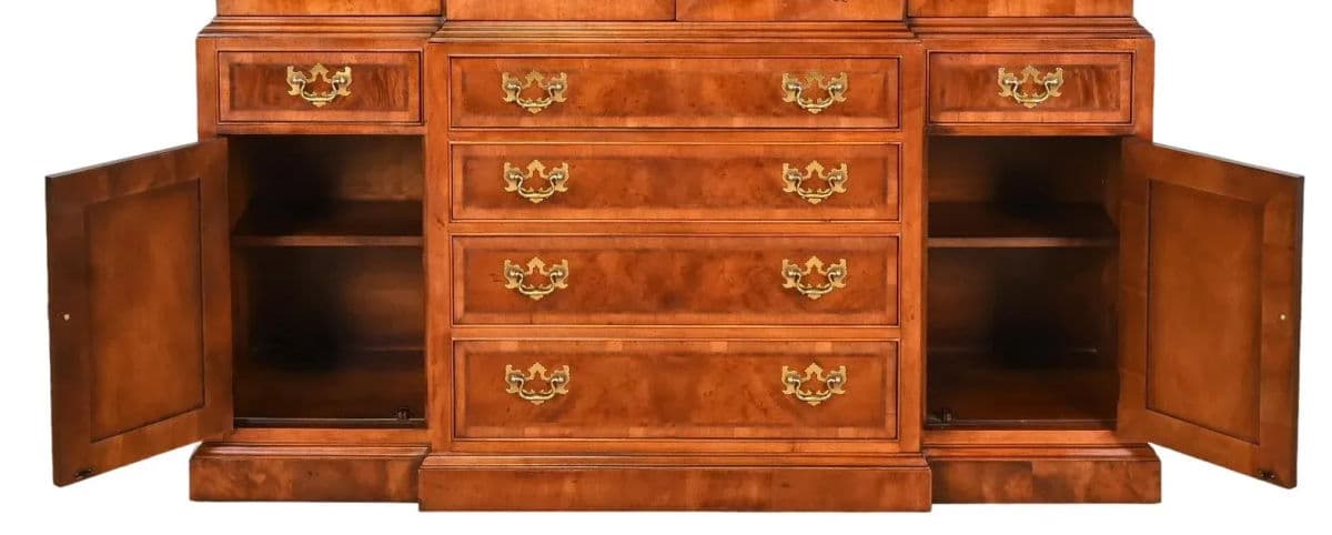 Henredon Flame Mahogany Georgian Breakfront - Aston Court Collection - Vintage Late 20th Century - Thumbnail 5