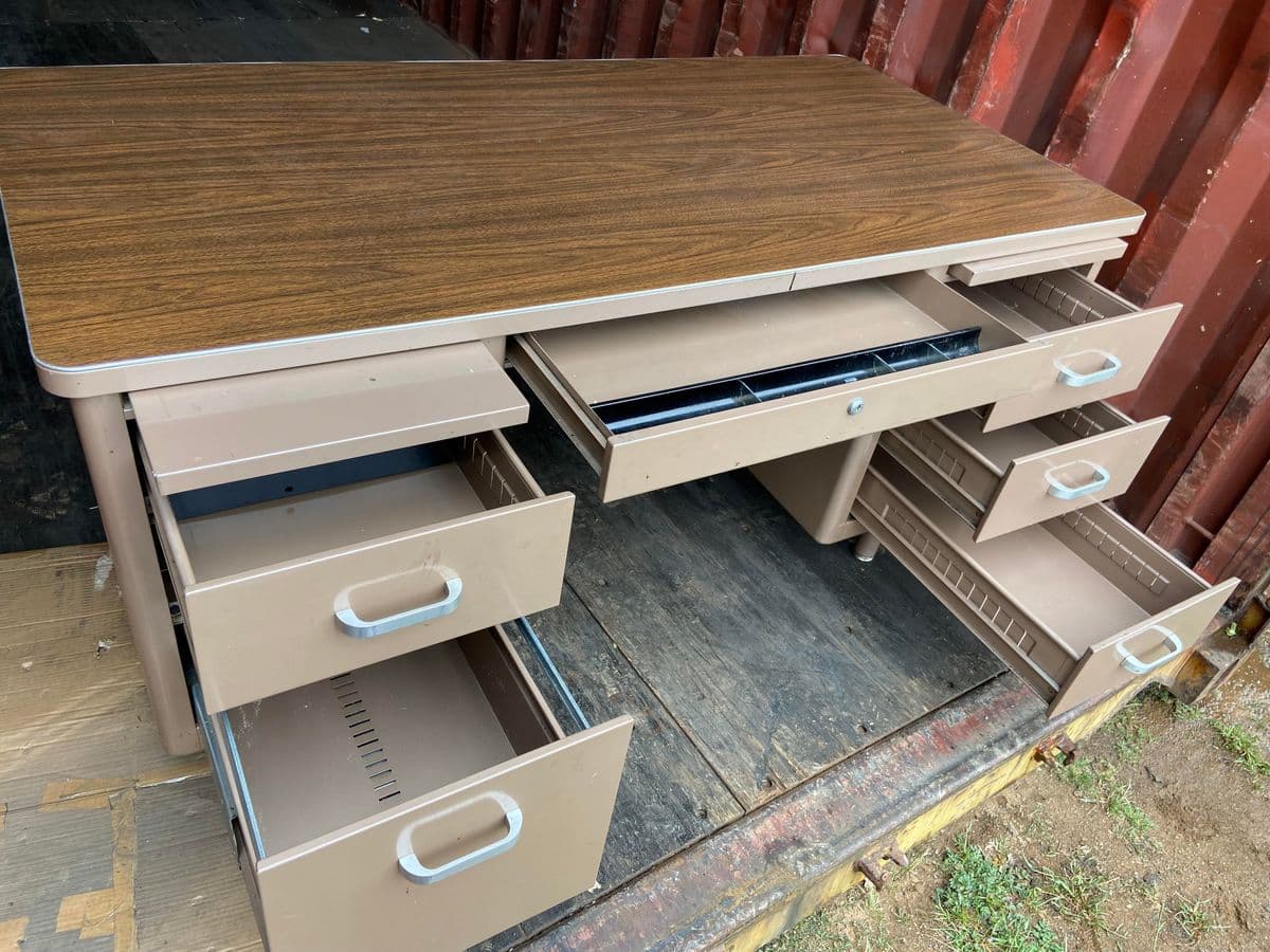 1970s Vintage Mid Century Modern Metal Tanker Desk - Thumbnail 5