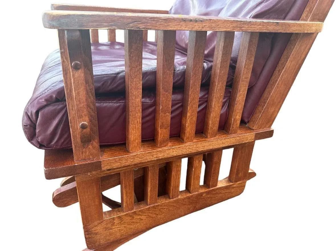 Arts & Crafts Quarter Sawn Oak Glider Rocker and Ottoman Set - Vintage Late 20th Century - Thumbnail 5