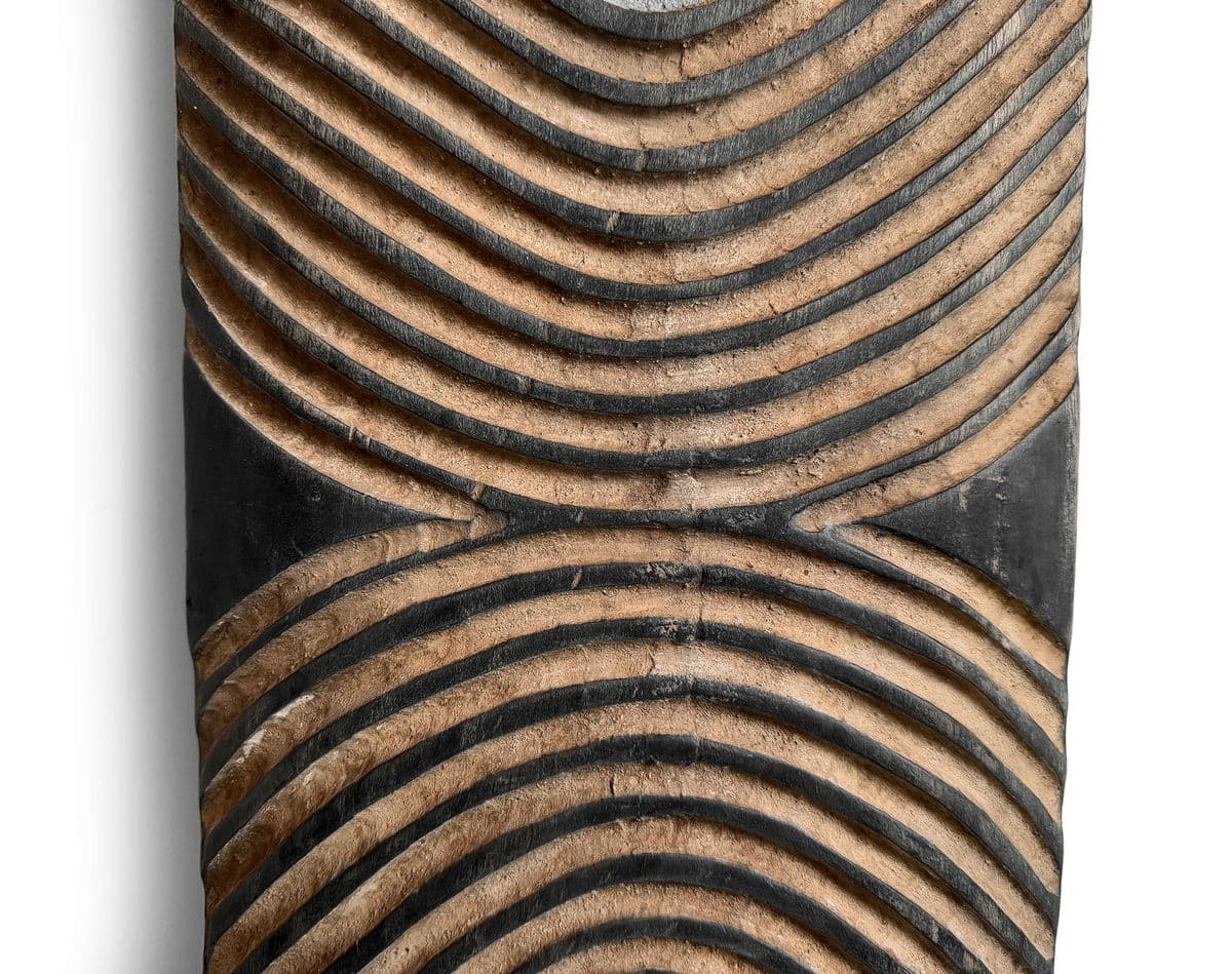 Vintage Elongated Zulu Shield - Thumbnail 5