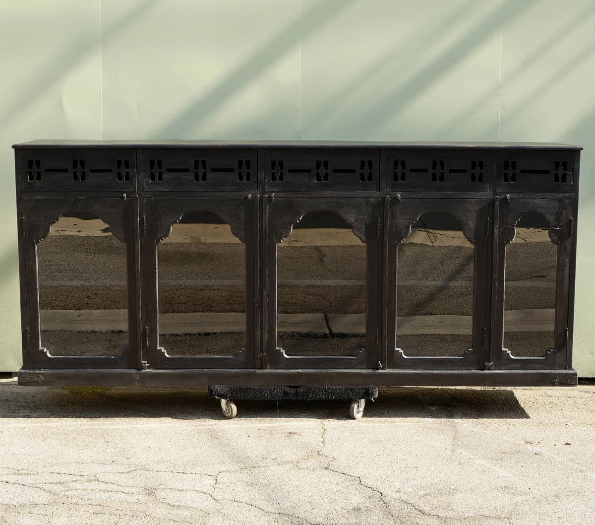 Antique Ebony Colonial Display Cabinet - Thumbnail 5