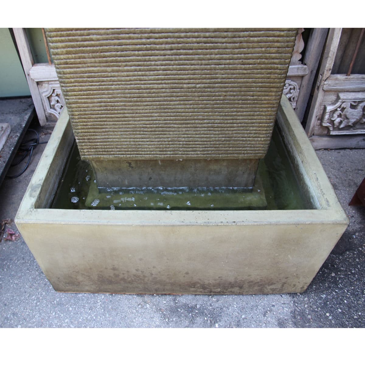 Green Cement Ripple Fountain - Thumbnail 5