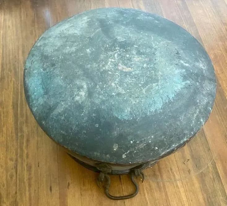 Large Antique Hammered Copper Cauldron With Hand Wrought Iron Handles - Thumbnail 5
