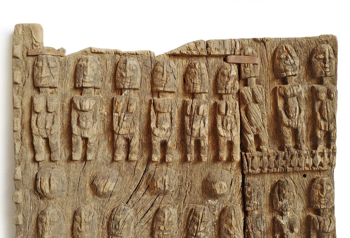 Rare Old Dogon Granary Shutter Door - Thumbnail 5