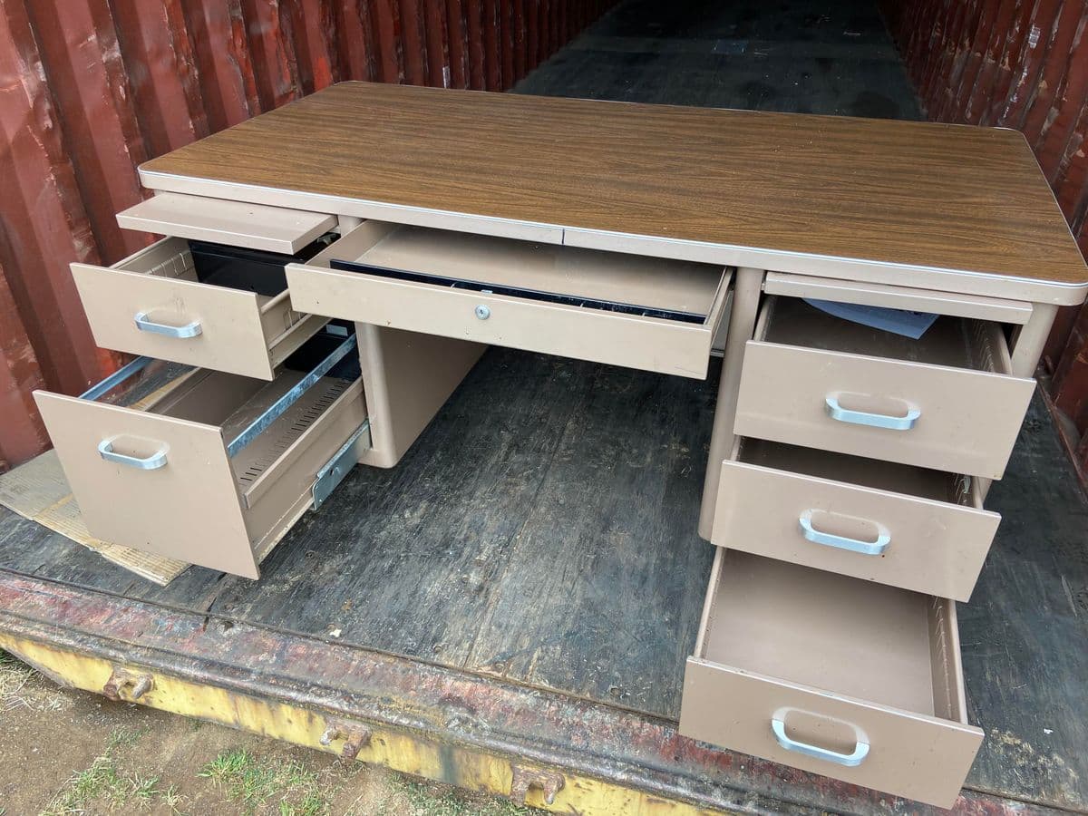 1970s Vintage Mid Century Modern Metal Tanker Desk - Thumbnail 6