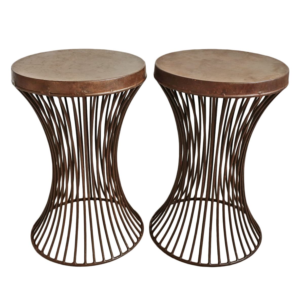 Rust Iron Hourglass Side Table - Thumbnail 6