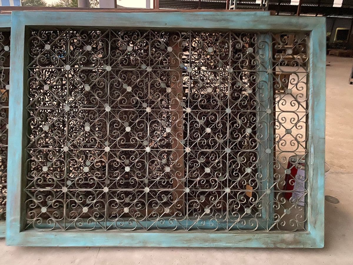 Large Green Wood Framed Iron Rosette Screen - Thumbnail 6