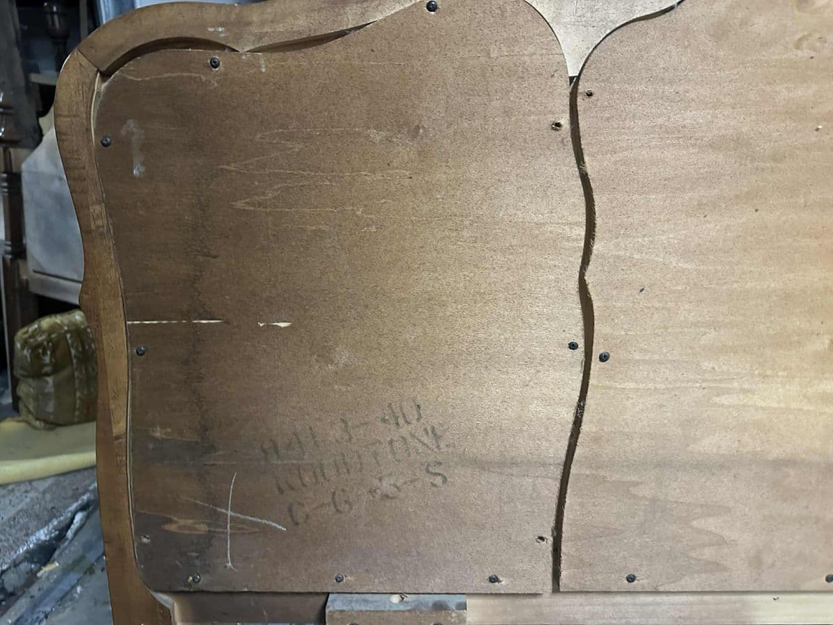 Queen Size French Provincial Louis XV Style Walnut, Burlwood and Caning Headboard - Vintage 1960s - Thumbnail 6