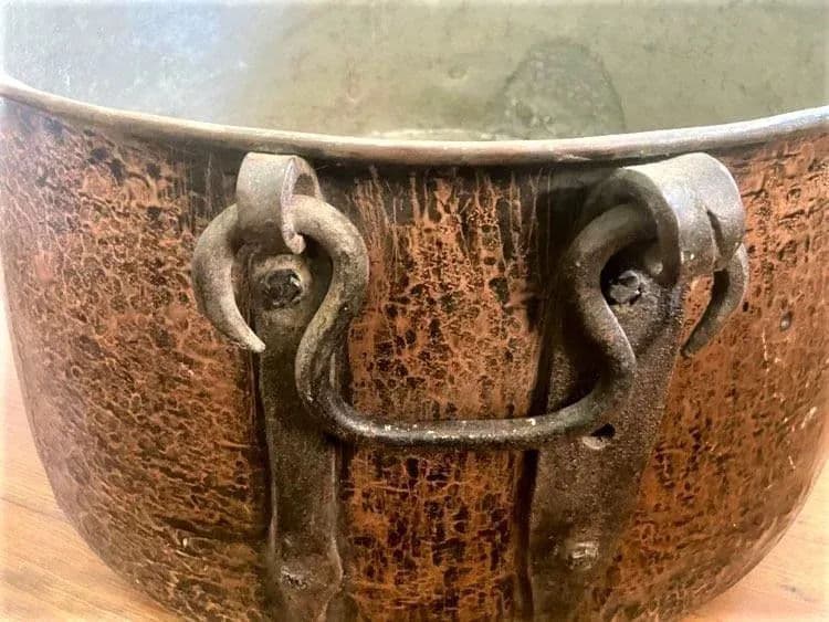 Large Antique Hammered Copper Cauldron With Hand Wrought Iron Handles - Thumbnail 6