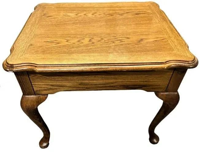 Pair of Thomasville Vintage Solid Oak Queen Anne Side Tables Late 20th Century - Thumbnail 6